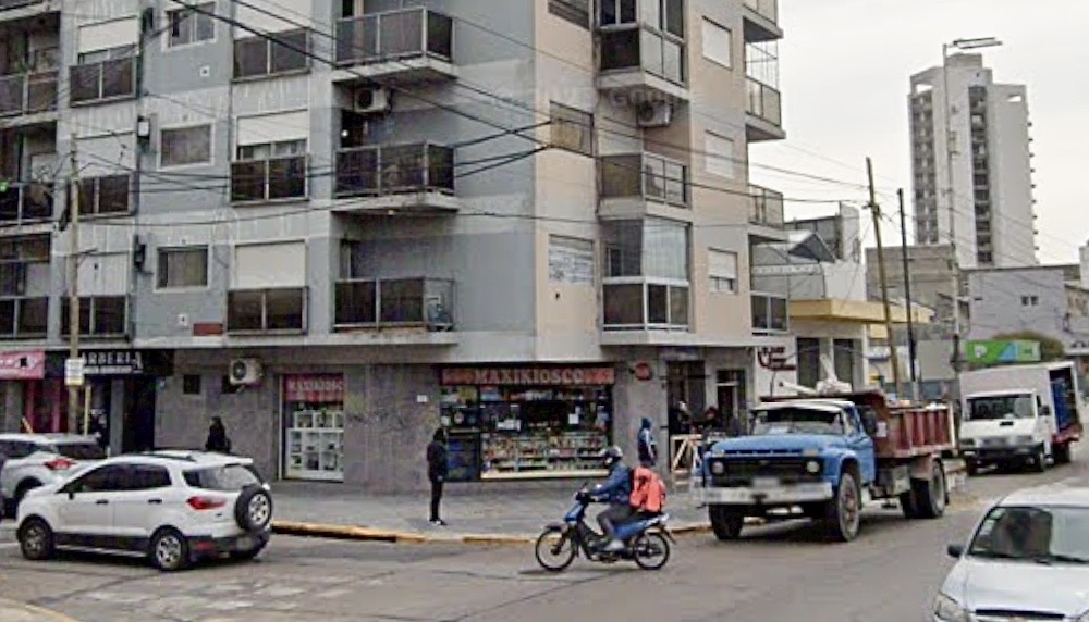 Menor de 17 armado frente a la municipalidad: ya fue entregado a los padres